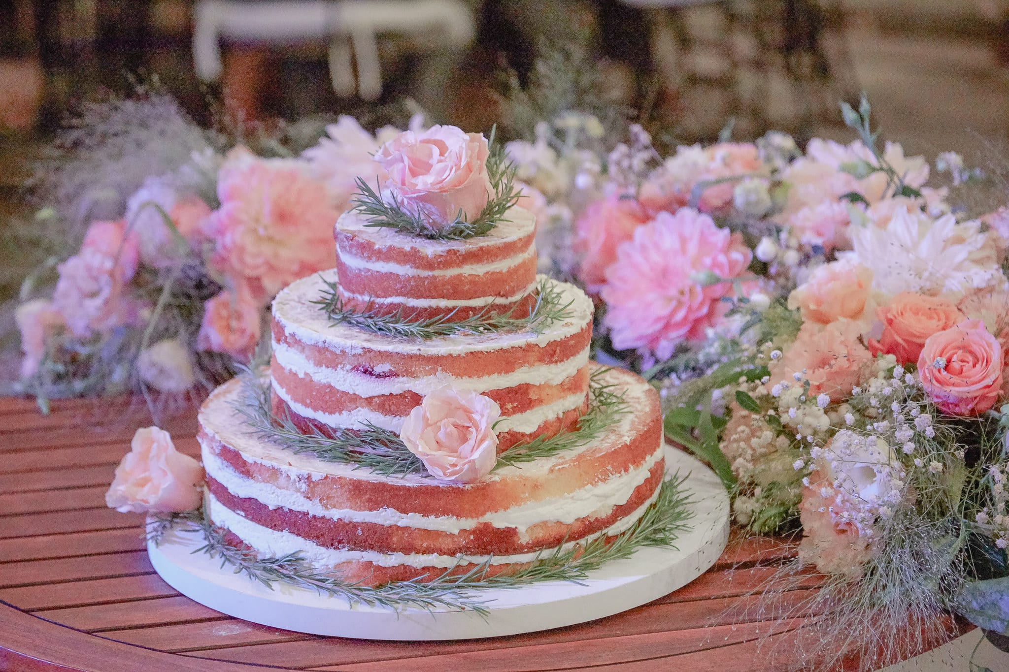 сватбена торта, селска сватбена торта, домашна сватбена торта, декорация на сватбена агенция Приказен ден, сватбен агент Мариела Уилсън